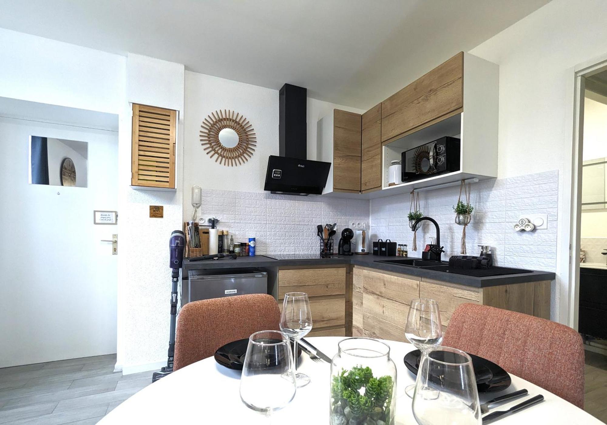 Bel Appartement Meximieux Centre Ville 2 Chambres Dış mekan fotoğraf