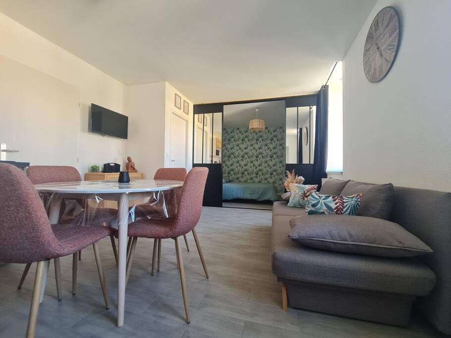 Bel Appartement Meximieux Centre Ville 2 Chambres Dış mekan fotoğraf